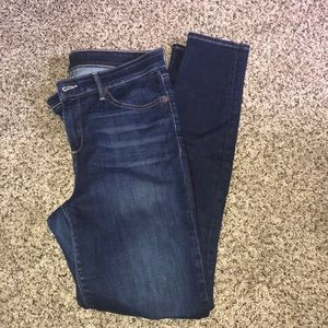 Lucky dark wash skinny stretchy jeans